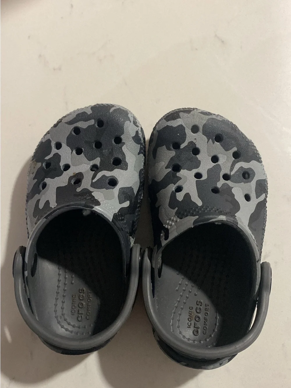 CROCS Kids Grey Camo Comfort Clogs